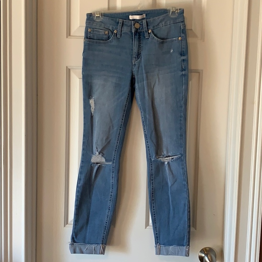LC Lauren Conrad distressed crop jeans